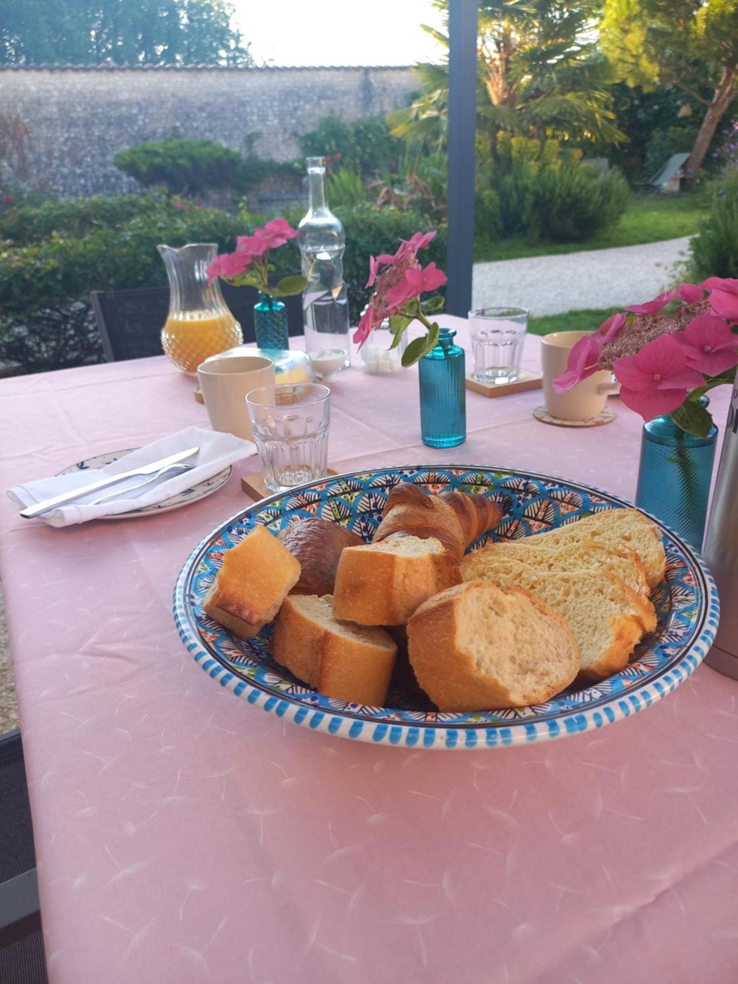 Bed and Breakfast Domaine Chez Maurice Becheresse Esterno foto